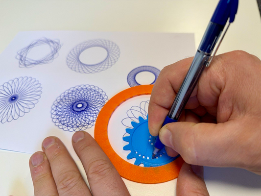 Drawing tool for geometric pattern drawing