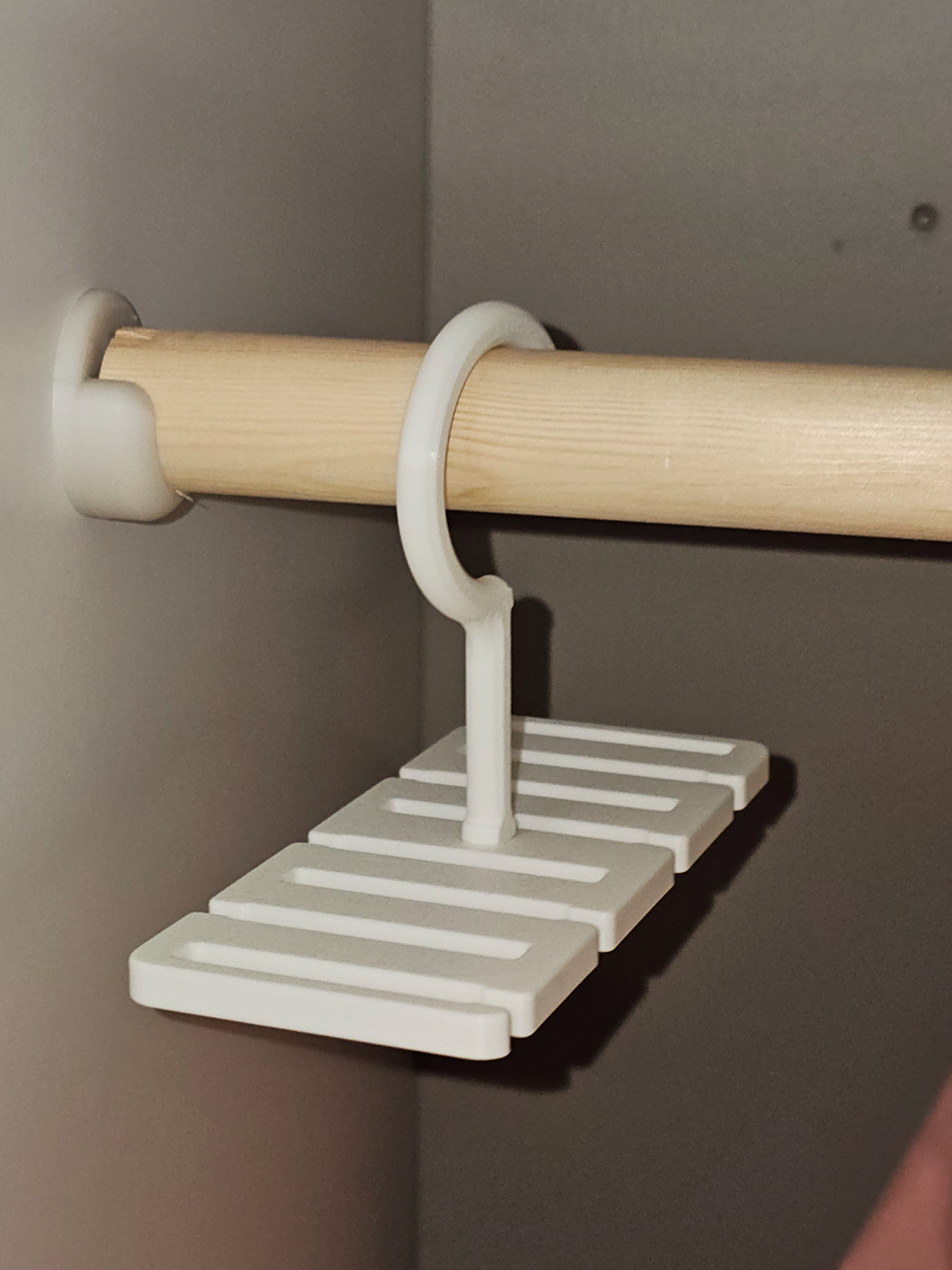 8x Belt hanger for wardrobe